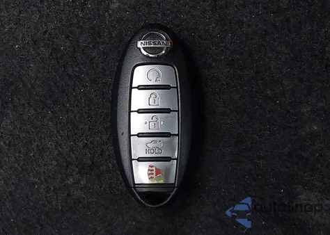 2017 Nissan Maxima 3.5S/Sv/Sl/Sr/Plat from USA, damaged, VIN 1N4AA6AP7HC431662